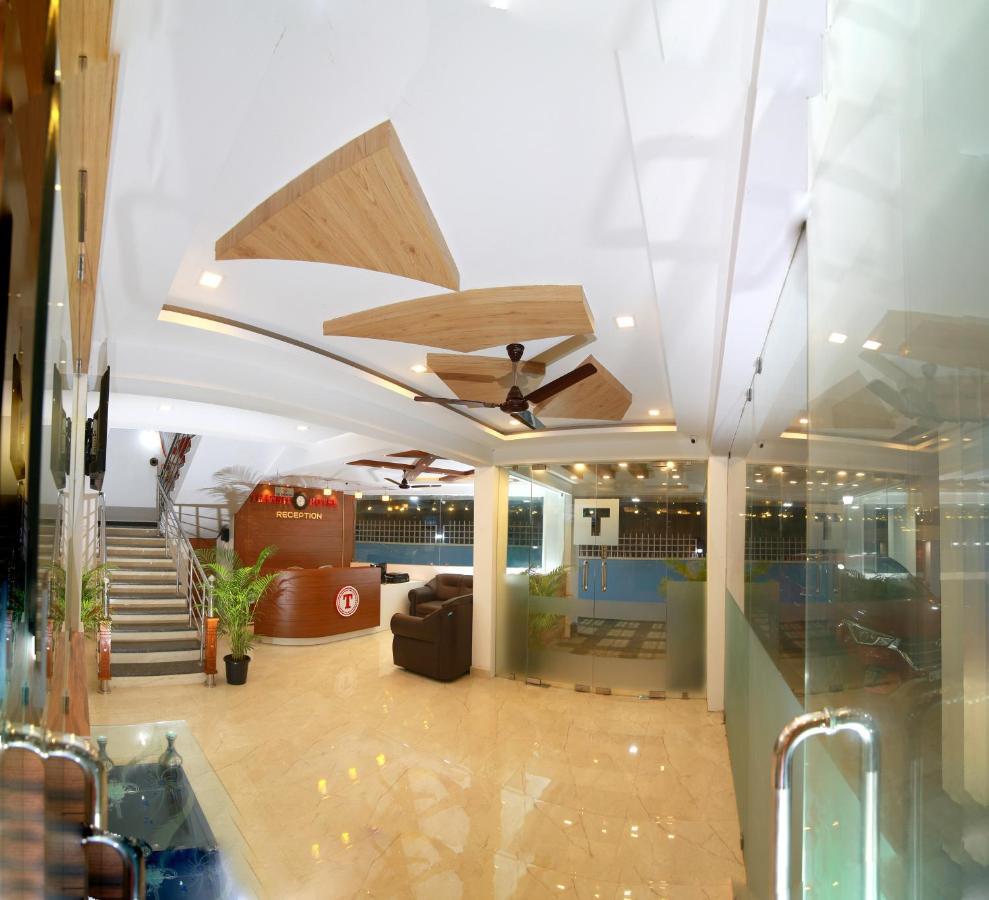 Gateway Airport Hotel Kannúr Kültér fotó